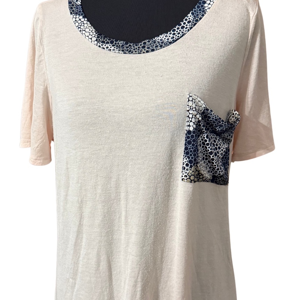 HEIMISH USA Cream and Navy Short Sleeve Top